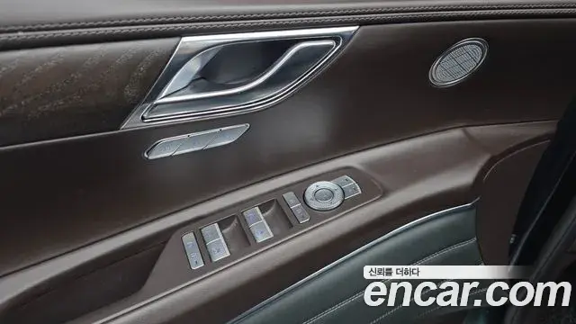 Genesis GV80 2023 — Photo 19/20