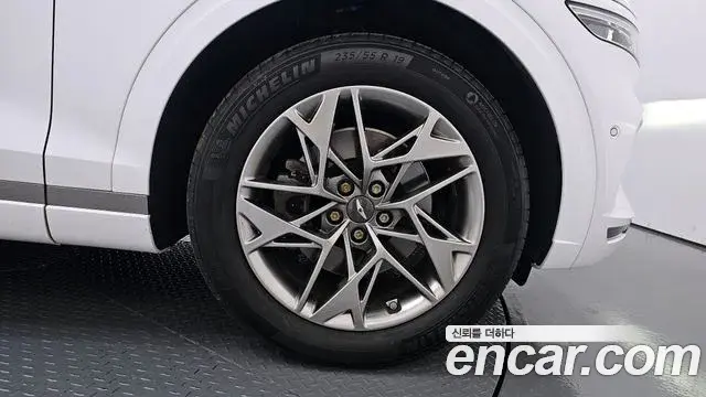 Genesis GV70 2021 — Photo 11/20