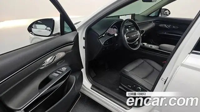 Genesis GV70 2021 — Photo 18/20