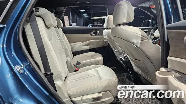 Kia Sorento 2023 — ფოტო 5/20