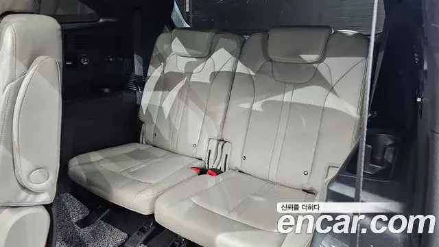 Kia Sorento 2023 — ფოტო 6/20