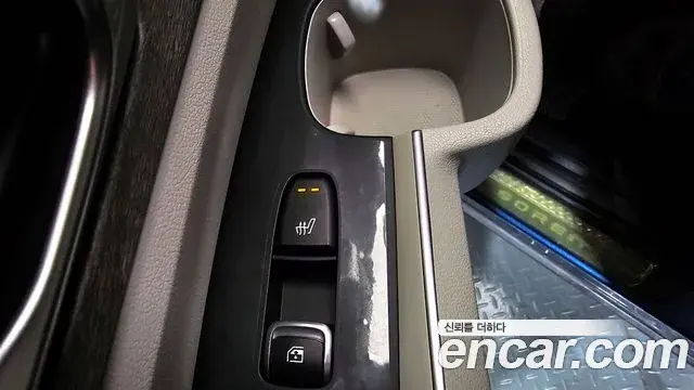Kia Sorento 2023 — ფოტო 15/20