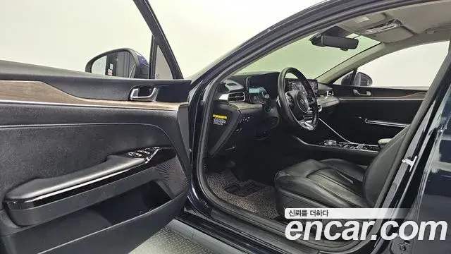 Kia K5 2020 — Photo 8/20