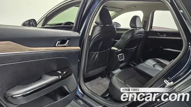 Kia K5 2020 — Photo 12/20