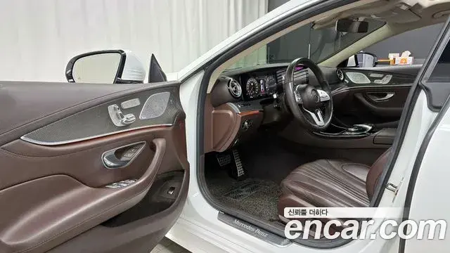 Mercedes-Benz CLS-Class 2020 — Фото 11/20