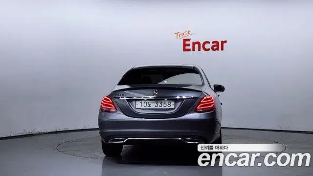 Mercedes-Benz C-Class 2018 — Фото 4/20