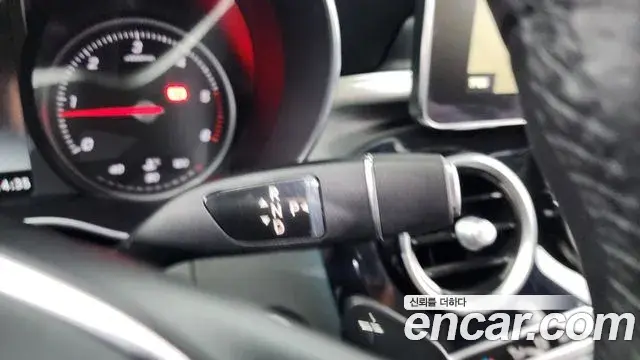 Mercedes-Benz C-Class 2018 — Фото 9/20