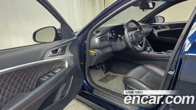 Genesis G70 2018 — Photo 11/20