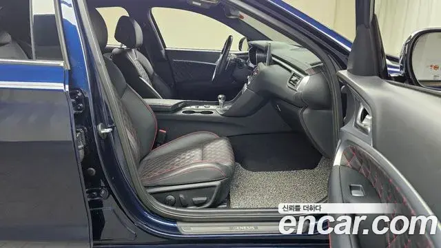 Genesis G70 2018 — Photo 10/20