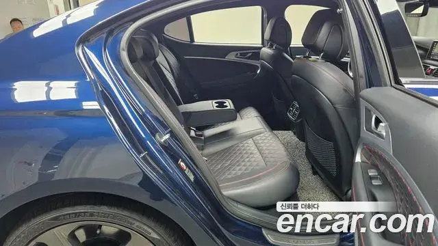 Genesis G70 2018 — Photo 2/20