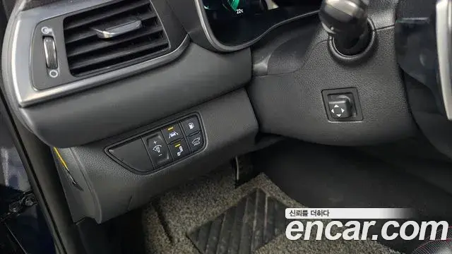 Genesis G70 2018 — Photo 13/20