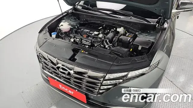 Hyundai Tucson Hybrid 2023 — ფოტო 19/20