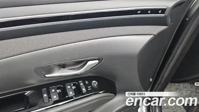 Hyundai Tucson Hybrid 2023 — ფოტო 13/20