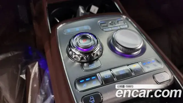 Genesis G90 2022 — ფოტო 7/20
