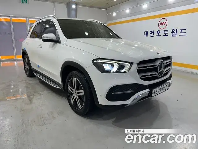 Mercedes-Benz GLE-Class 2019 — Şəkil 12/20