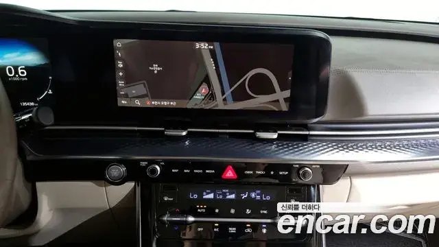 Kia Carnival 2021 — Photo 16/20