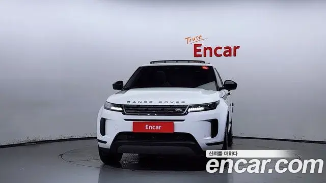 Land Rover Range Rover Evoque 2024 — Фото 3/20