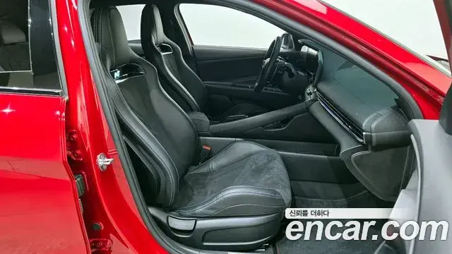 Hyundai The New Avante Hybrid 2021 — ფოტო 2/20