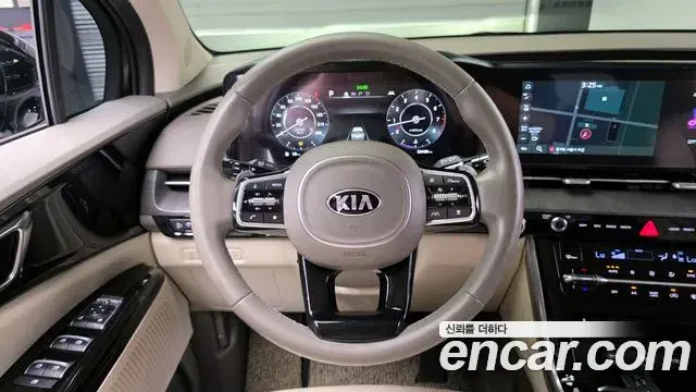 Kia Carnival 2021 — Photo 2/20
