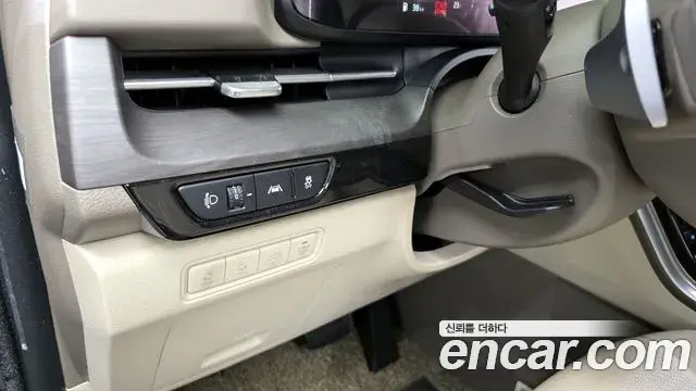 Kia Carnival 2021 — Photo 5/20