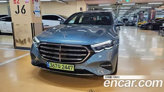 Mercedes-Benz E-Class 2024 — ფოტო 4/20