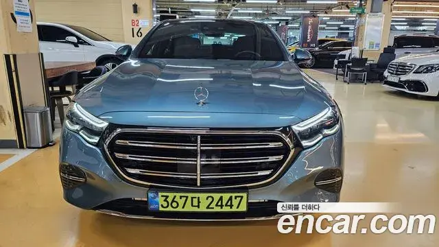 Mercedes-Benz E-Class 2024 — ფოტო 12/20
