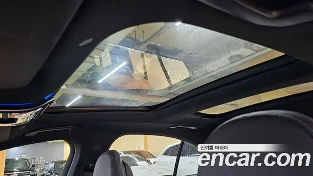 Mercedes-Benz E-Class 2024 — ფოტო 8/20