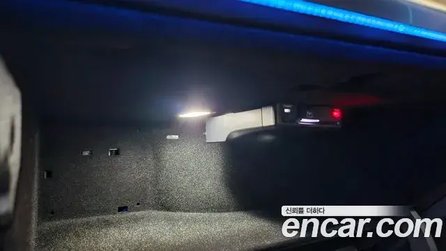 Mercedes-Benz E-Class 2024 — ფოტო 6/20