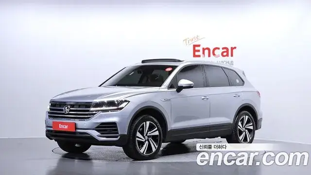 Volkswagen Touareg 2020 — Фото 1/20
