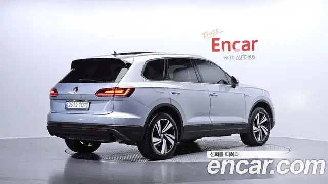 Volkswagen Touareg 2020 — Фото 2/20