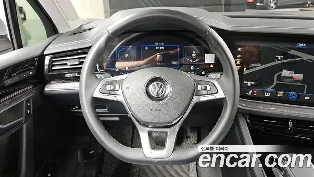 Volkswagen Touareg 2020 — Фото 13/20
