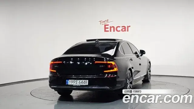 Volvo S90 2023 — Фото 3/20
