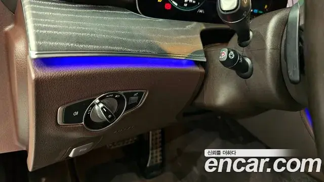 Mercedes-Benz CLS-Class 2020 — Фото 16/20