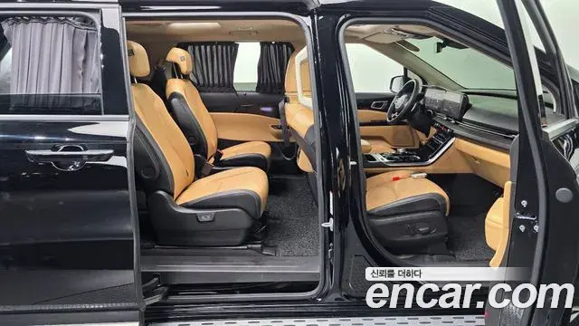Kia Carnival 2023 — Şəkil 12/20