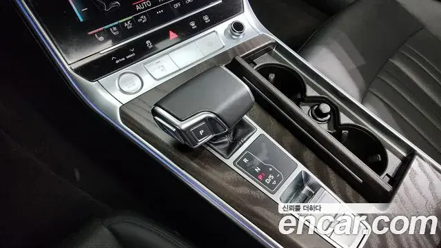Audi A6 2020 — Şəkil 13/20