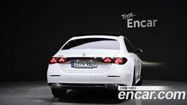 Mercedes-Benz E-Class 2025 — Şəkil 2/20
