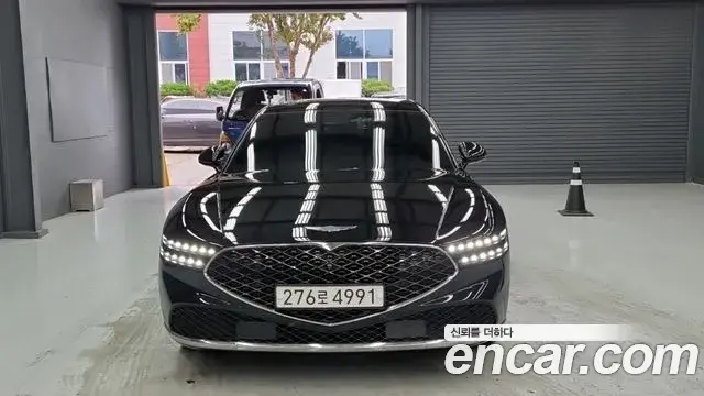 Genesis G90 2022 — ფოტო 15/18