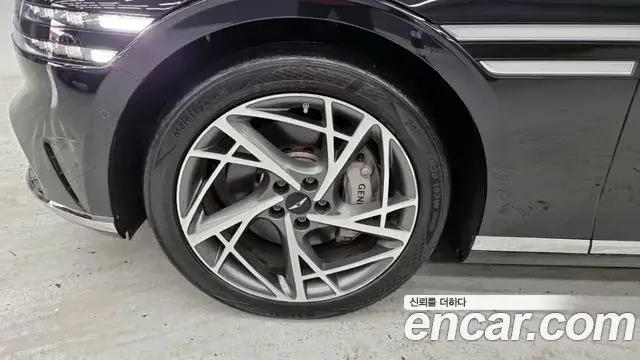 Genesis G90 2022 — ფოტო 1/18