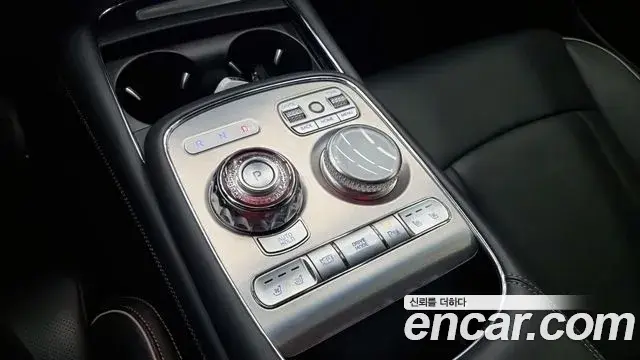 Genesis G90 2022 — ფოტო 11/18