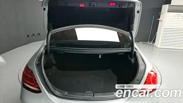 Mercedes-Benz E-Class 2020 — Şəkil 12/20