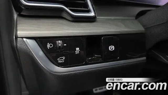 Kia Sportage 2023 — Şəkil 16/20