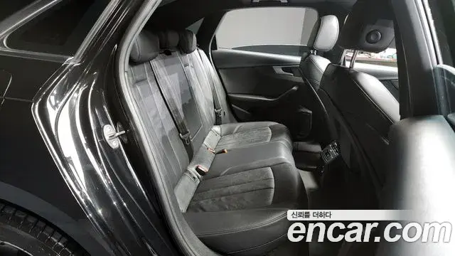 Audi A4 2019 — ფოტო 16/20