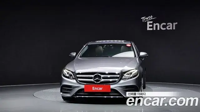 Mercedes-Benz E-Class 2019 — Şəkil 8/20