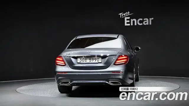 Mercedes-Benz E-Class 2019 — Şəkil 1/20