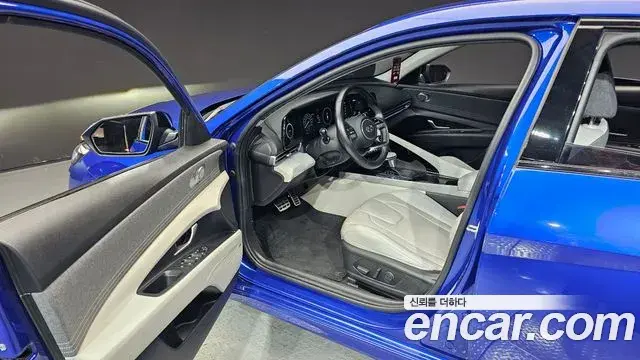 Hyundai The New Avante Hybrid 2021 — ფოტო 17/20