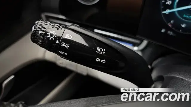 Hyundai The New Avante Hybrid 2021 — ფოტო 11/20