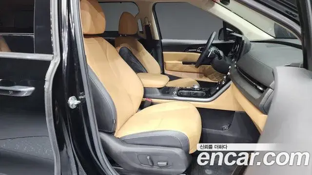 Kia Carnival 2022 — Фото 10/20