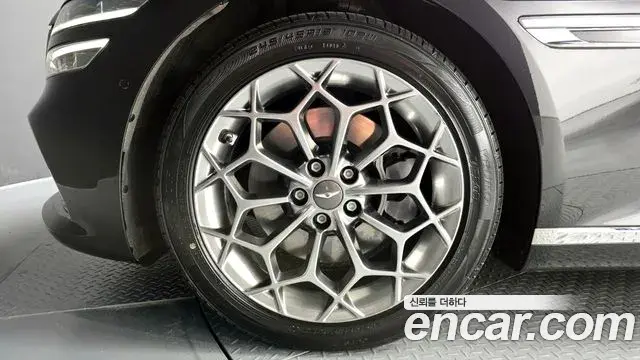 Genesis G80 2020 — Photo 13/20