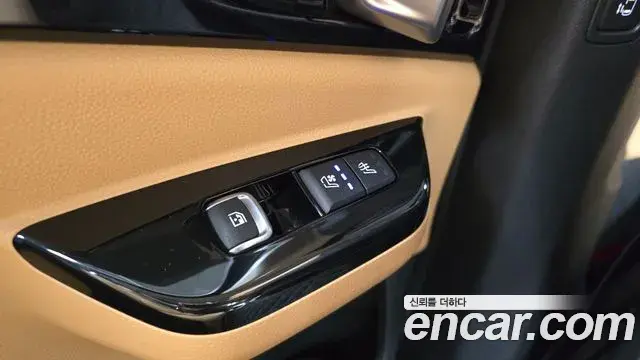 Kia Carnival 2020 — ფოტო 5/20