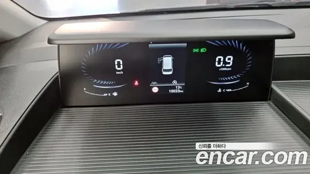 Hyundai Staria 2021 — ფოტო 13/20